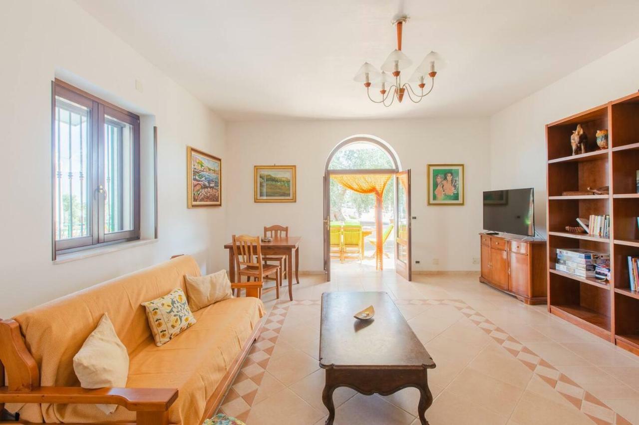 Villa Degli Ulivi Ceglie Messapica Luaran gambar